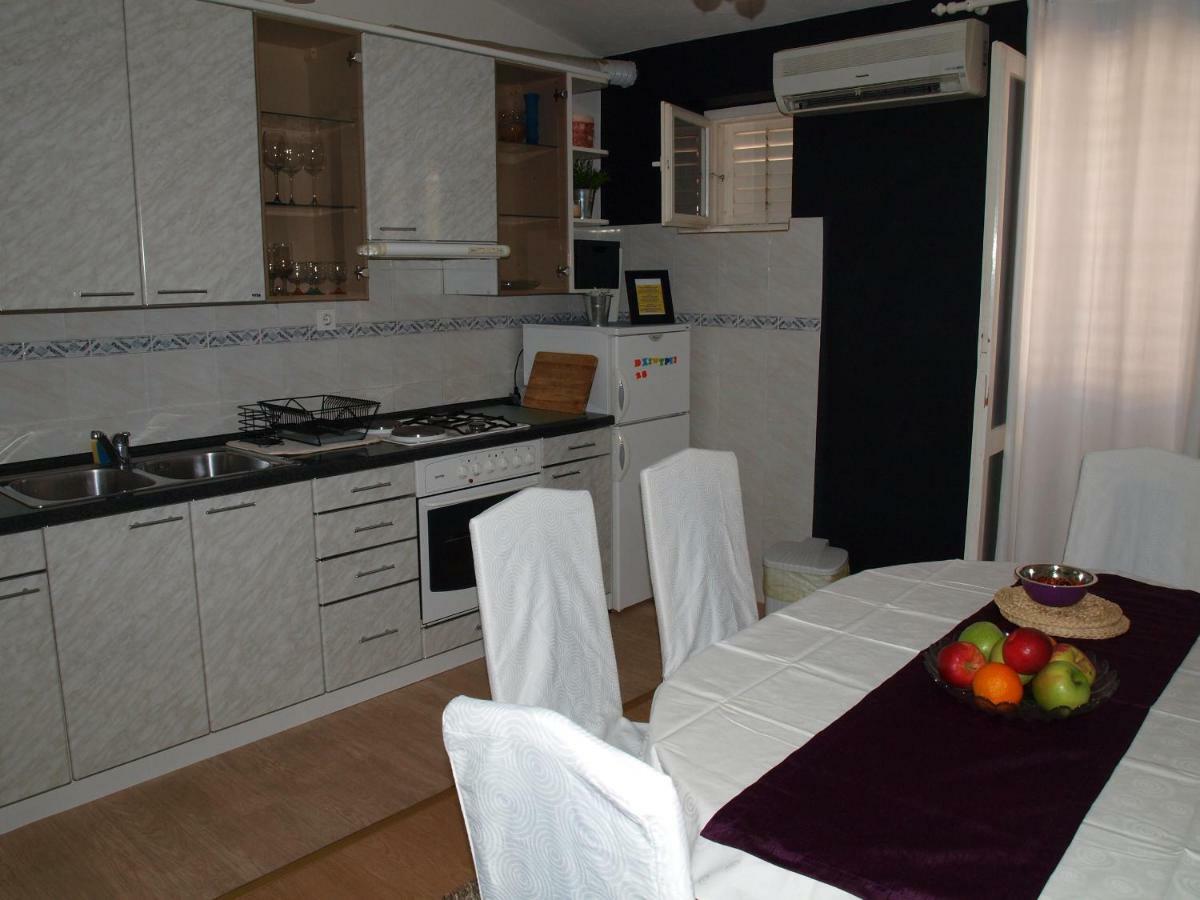 Apartment Duje Makarska Exteriör bild